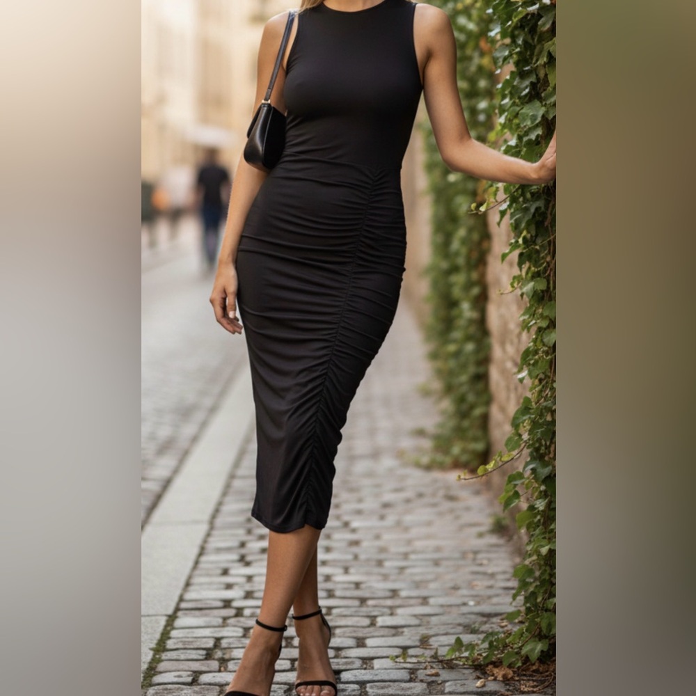 Elegant Black Sleeveless Dress